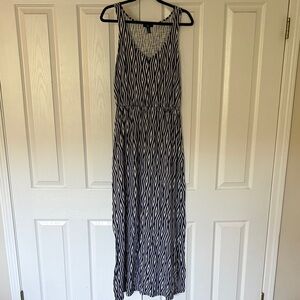 GAP Navy and White Geometric Maxi Dress